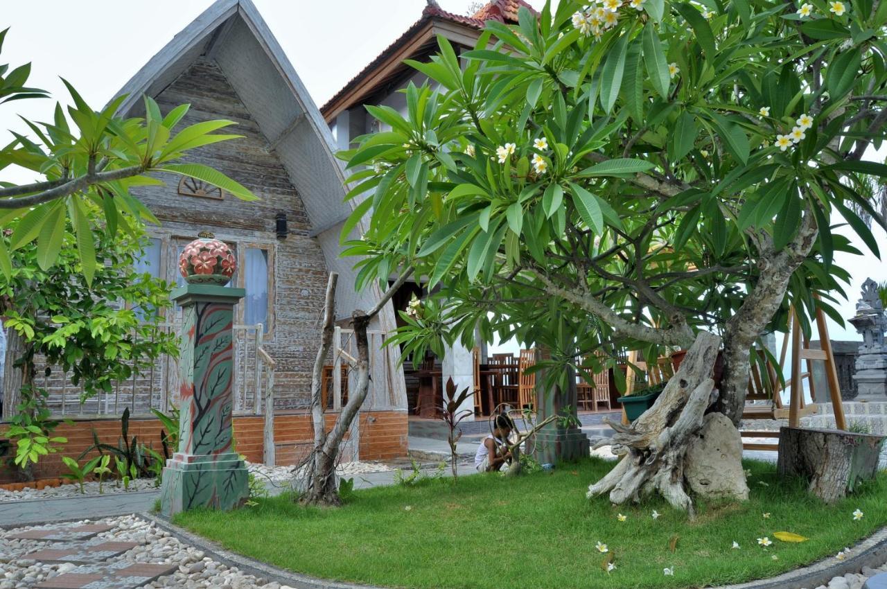 Cemara'S Beach Homestay Batununggul Экстерьер фото